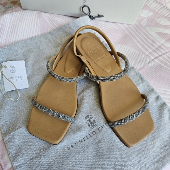 Brunello Cucinelli monili-embellished leather slingback sandals - Picture 2 of 8